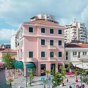 Boka Tirana